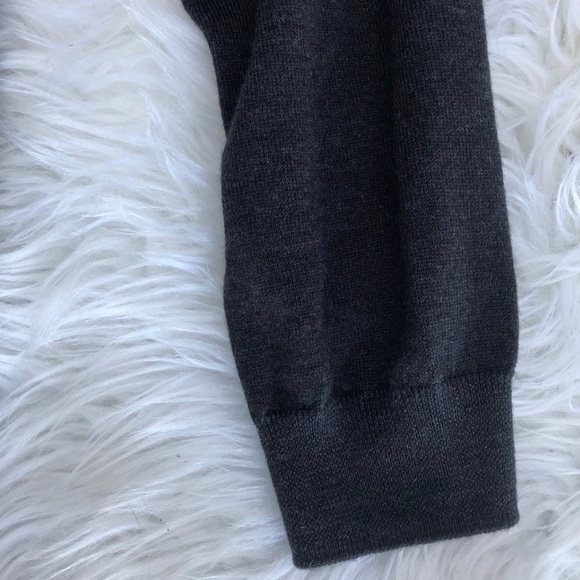 J. Crew men’s wool v neck sweater gray large - Picture 3 of 6